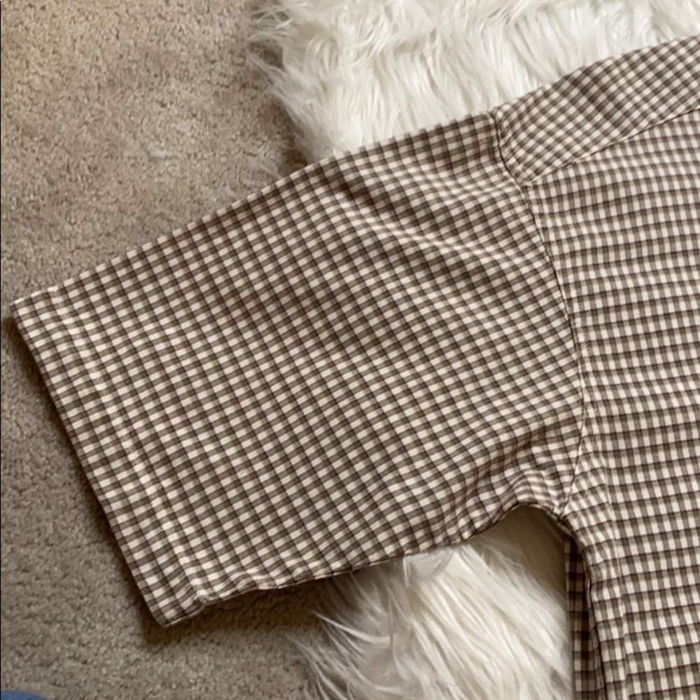 Columbia Short  Sleeved Button Down Shirt, plaid - Picture 5 of 9